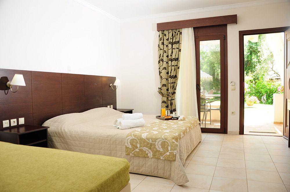 Allea Hotel And Apartments Toroni Ngoại thất bức ảnh